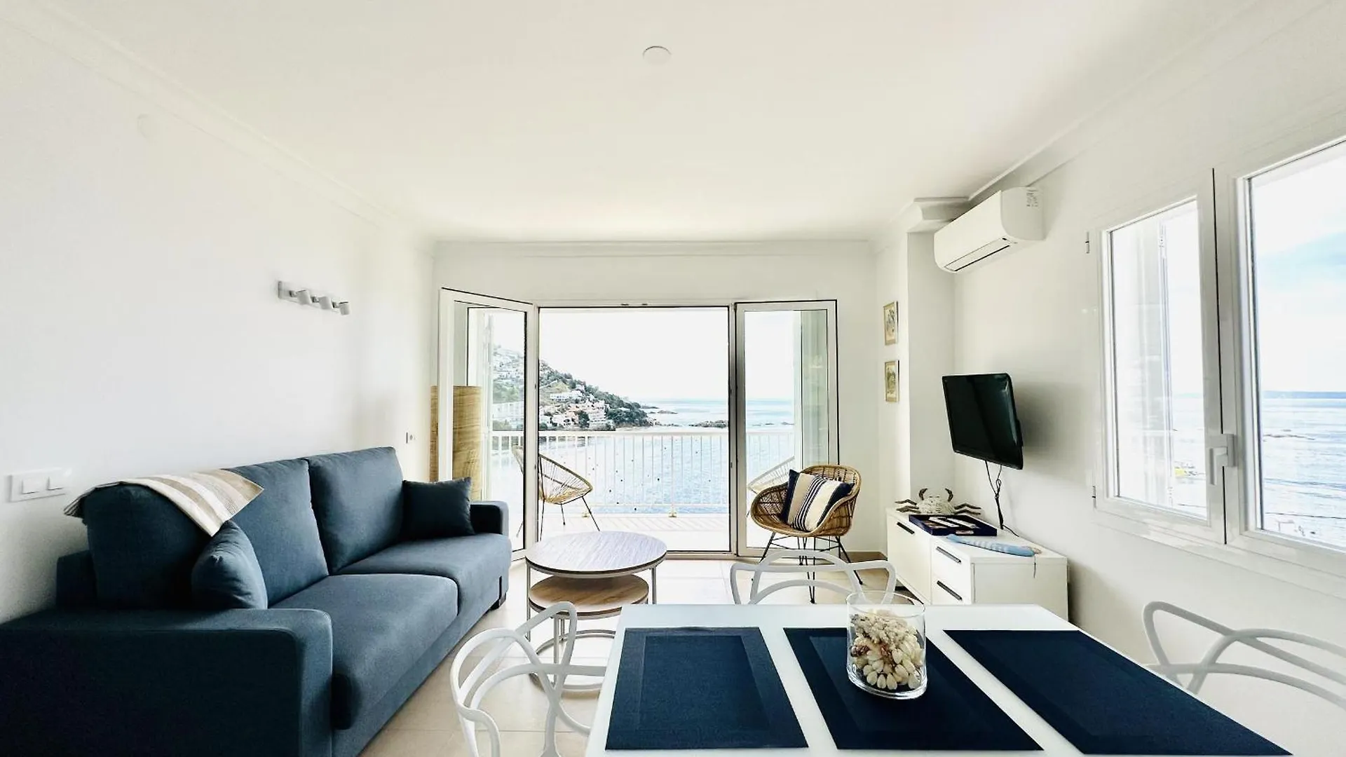 Nuevo 3254 Montemar, 24,Maravillosa Vista Al Mar, Situacion Ideal Para Practicar Senderismo, A 150M. De La Playa. - Es-258-35 Ρόζες Ισπανία
